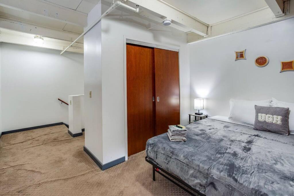 Apartmán Centric Modern Loft W/ King Beds Rochester Exteriér fotografie